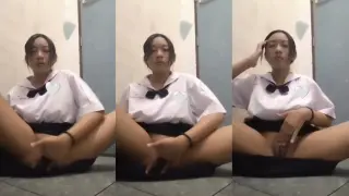 xxxนักเรียน ตั้งกล้องแอบช่วยตัวเองในห้องน้ำ