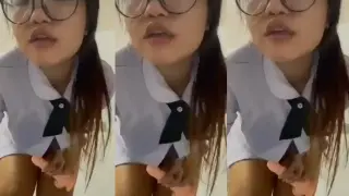 คลิปหลุดนักเรียนไทยช่วยตัวเองคาคอซอง