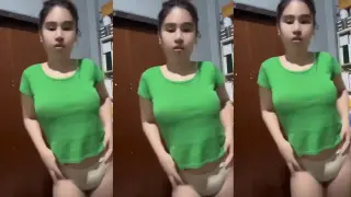 คลิปหลุดสาวสวยโชว์หุ่น ช่วยตัวเองครางเสียว